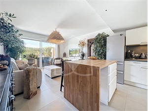 t2 à la vente -   06600  ANTIBES, surface 48 m2 vente t2 - UBI468010748